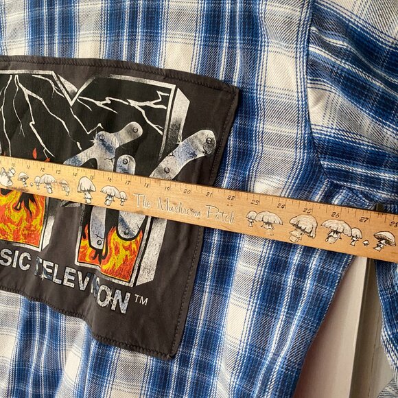 Oversized MTV Patch Flannel - Picture 6 of 7